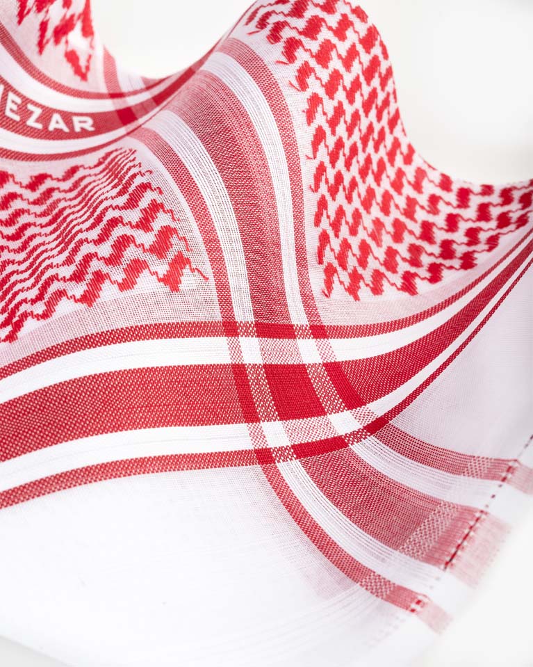 الميزار شماغ احمر انيق